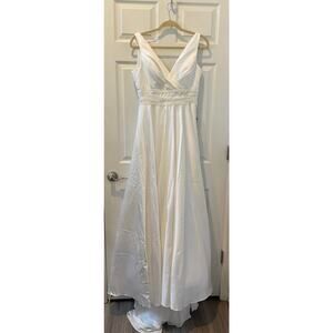 Stunning Simple Satin Wedding Gown Beaded at Waist V-Neck, Train Sz 12